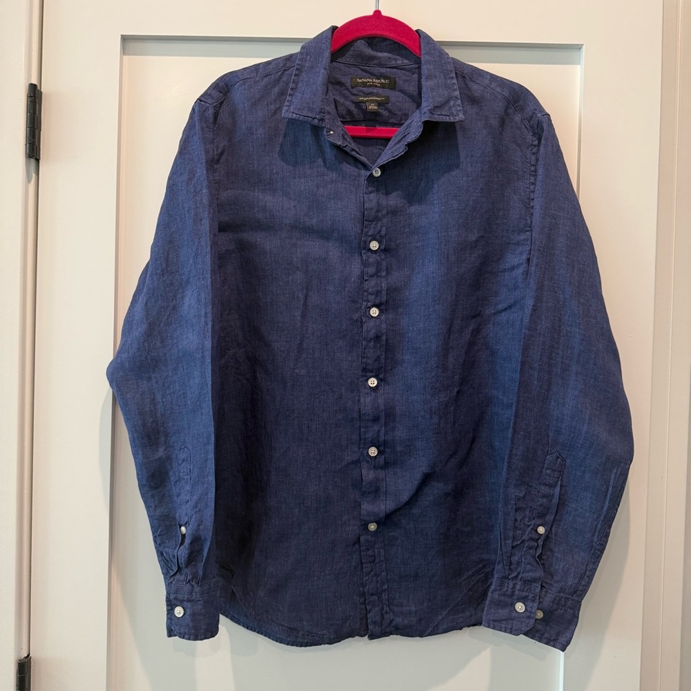 Banana Republic Men's Dark Blue Linen Button-Down Shirt